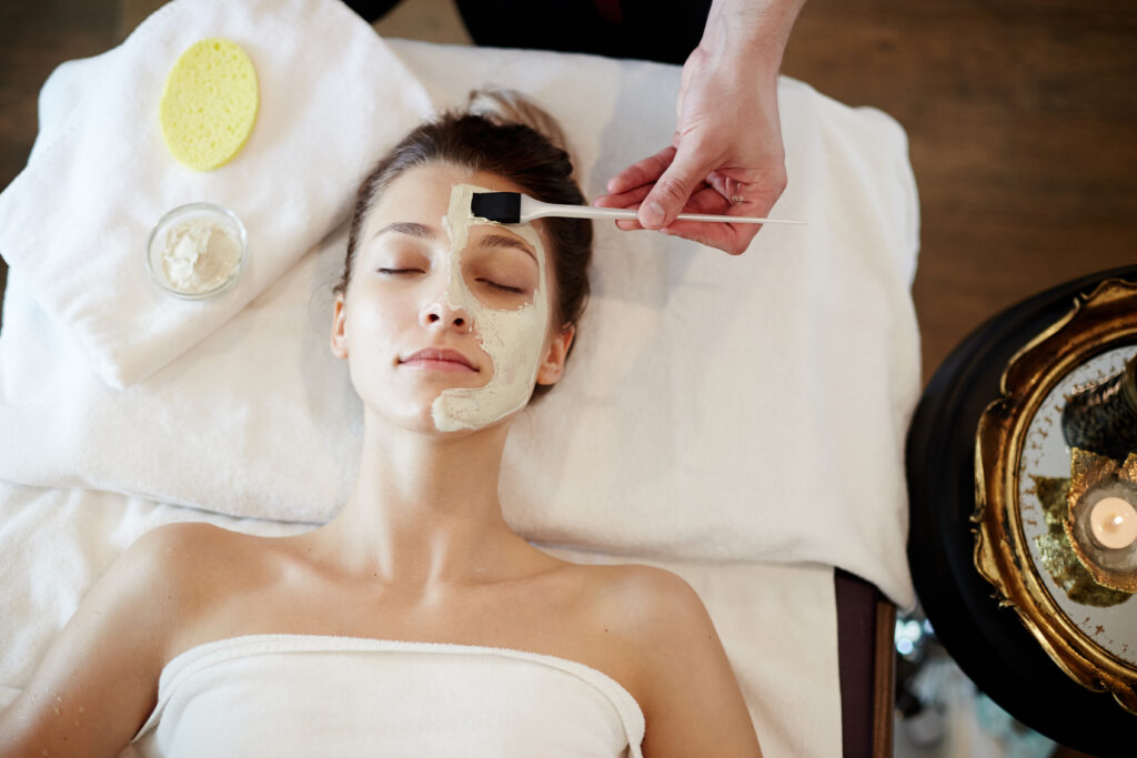 Explore Top-Notch Unisex Beauty Treatments at Vista Salon