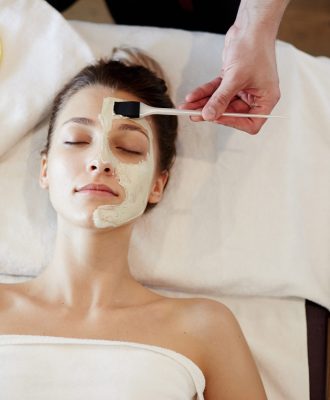 Explore Top-Notch Unisex Beauty Treatments at Vista Salon